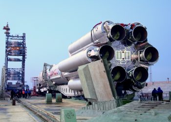 Ракету-носитель