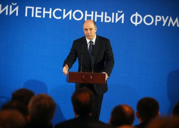 Минфин отказался от идеи повышать пенсионный возраст