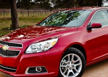 У Chevrolet Malibu можуть мимовільно спрацювати подушки безпеки