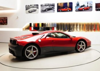 Ferrari офіційно представила SP12 EC