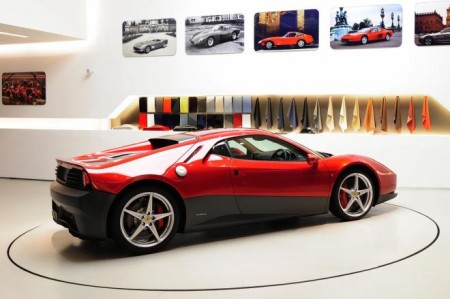 Ferrari офіційно представила SP12 EC