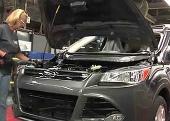 Ford почала випуск нового Escape