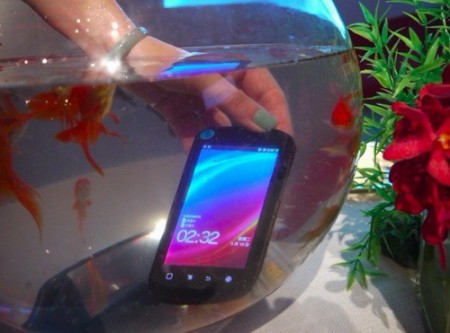 Водонепроникний смартфон Zing від Haier