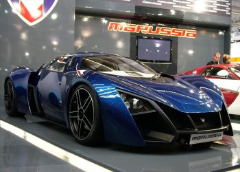 Російські спорткари Marussia набувають популярності