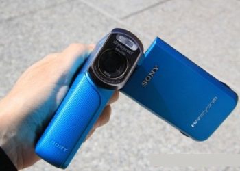 Sony показала водонепроникний камкордер