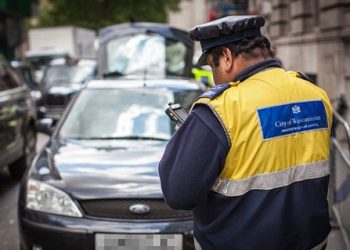 За неправильную парковку полиция подорвала автомобиль студента