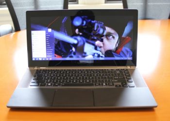Перший в світі ноутбук з ультрашироким екраном від Toshiba