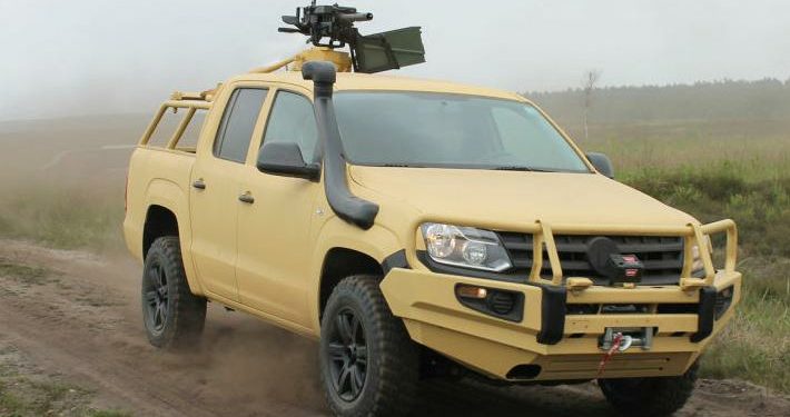 З Volkswagen Amarok зробили військову машину