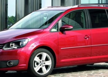 Новий Volkswagen Touran отримає більш спортивну зовнішність