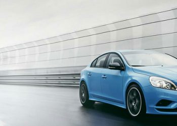 Житель США заплатив $ 300 тис. за 515-сильний Volvo S60