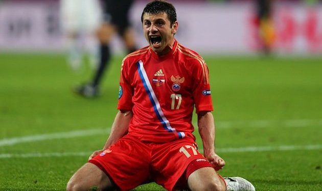 Лучший бомбардир сборной России на Евро-2012 рвется за границу