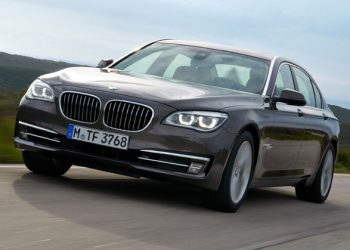 BMW може випустити надпотужну M7