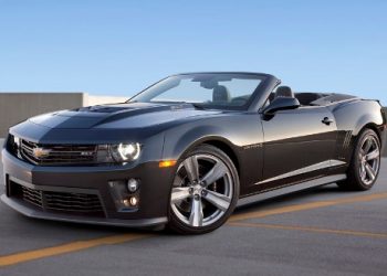 Купе та кабріолет Chevrolet Camaro в новій євро-комплектації з'явилися у Великобританії