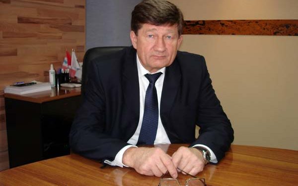 В Омске на выборах мэра при минимальной явке победил единоросс Двораковский