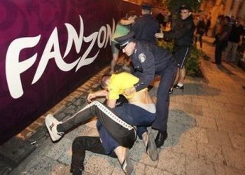 Во Львове подрались российские и украинские фанаты