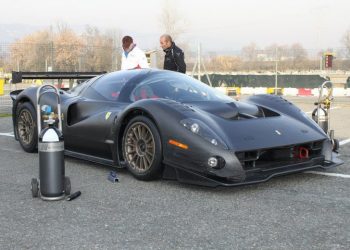 Суперкар Ferrari P4 / 5 Competizione встановив новий рекорд швидкості