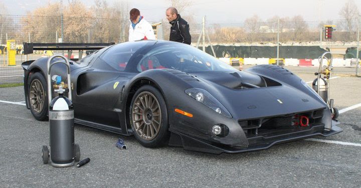 Суперкар Ferrari P4 / 5 Competizione встановив новий рекорд швидкості