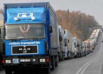 С 2013 года планируется запретить грузовикам днем въезжать в Москву