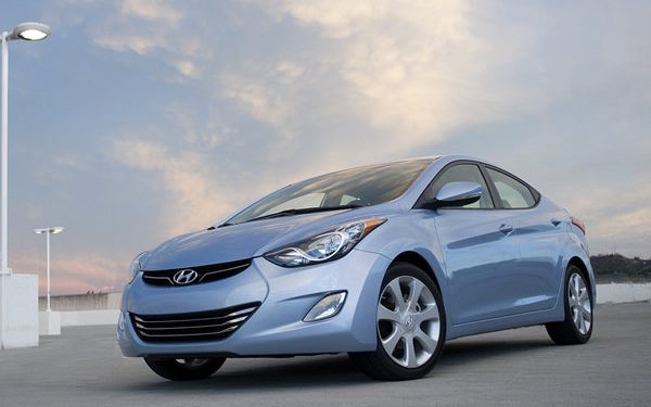 Hyundai видовжить свій седан Elantra