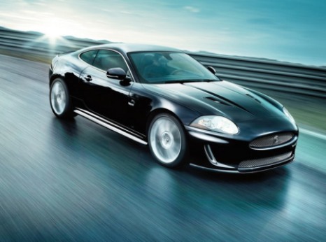 Jaguar тестує потужнішу версію XKR в Нюрбургринзі