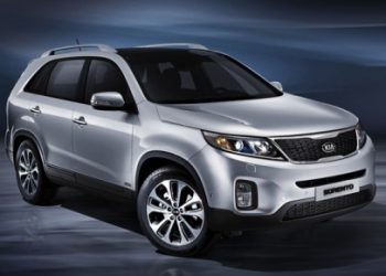 Оновлена ​​Kia Sorento демонструє себе у всій красі
