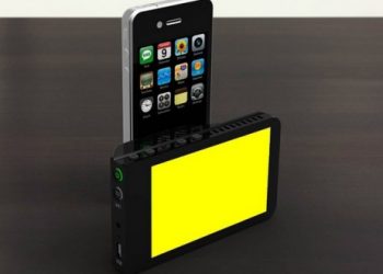 Портативна студія «Kick» перетворить ваш iPhone в професійну камеру
