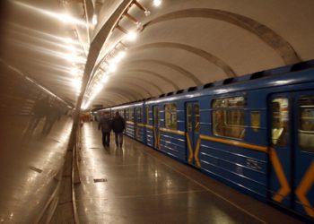 Киевское метро во время Евро-2012 будет работать на час-(два) дольше