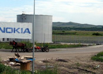 Nokia звільняє 10 тис. осіб, закриває завод і погіршує прогнози