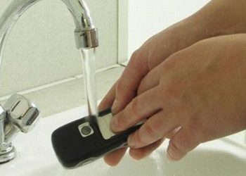 Смартфони Nokia стануть водонепроникними