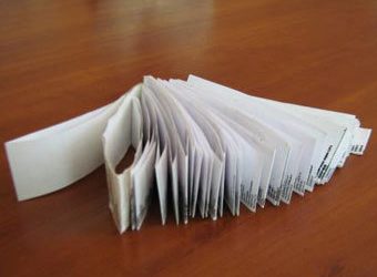 В Казахстані у випускника вилучили 11-метрову шпаргалку