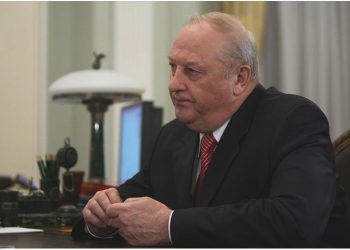 Эдуард Россель вновь стал сенатором от Свердловской области