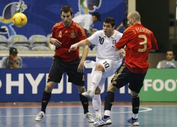 Евро-2012:Моуриньо раскритиковал игру Испании