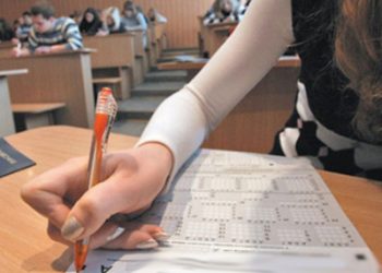 Собаководи Німеччини складатимуть іспити