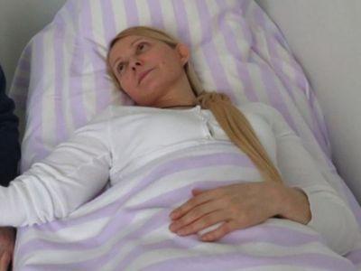 Власенко: Тимошенко до сих пор не может ходить