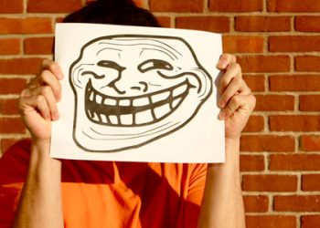 Британка змусила Facebook видати IP-адреси «тролів»
