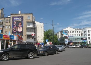 Харків'ян просять прибрати машини з вулиць до Євро-2012
