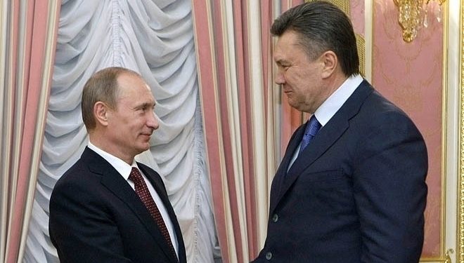 нукович, считает, что Путин, при подписании газовых контрактов 2009 года ,отстаивал интересы России.