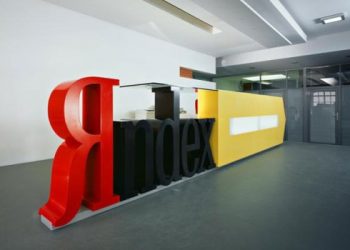 Яндекс купить домен за 185 000 доларів