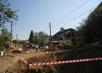 В Ивано-Франковске от взрыва газа разнесло двухэтажный дом, погиб человек