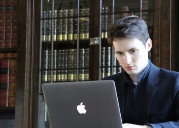 Хакеры взломали Twitter Павла Дурова и выразили поддержку догхантерам