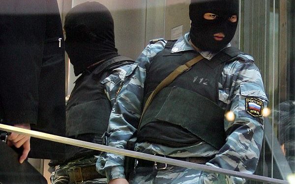 ОМОН оцепил здание фонда «Роспил» Алексея Навального