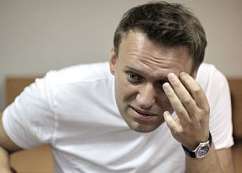 Следователи забрали у Навального все телефоны, айпэды и компьютеры