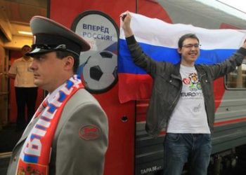 Во Львове украинцы чуть не избили российских фанатов