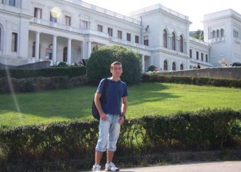 В Томске осудили учёного-правозащитника за избиение чиновницы