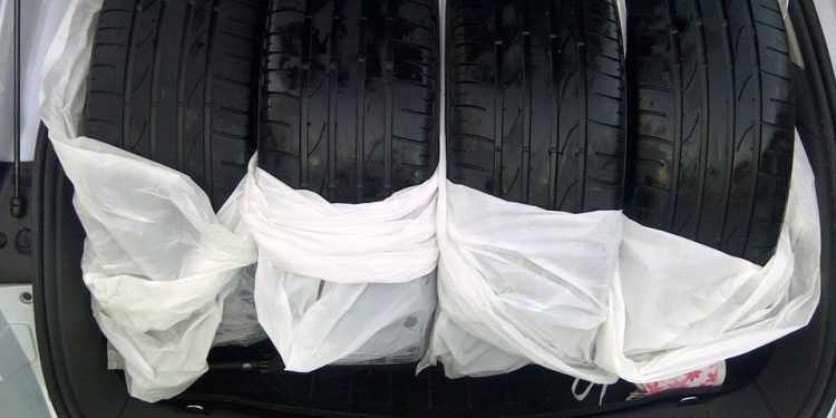 «Перевзуваємо» авто: поради експертів щодо перевезення шин