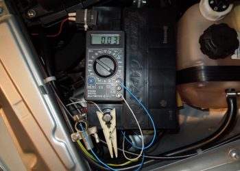 Как проверить аккумулятор для автомобиля