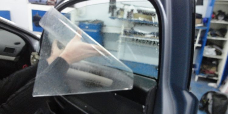 Особливості броньованого скла