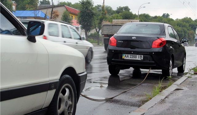 Як правильно буксирувати автомобіль