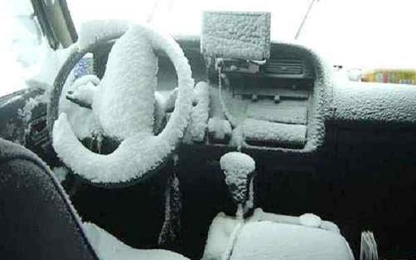 Як заводити машину в сильні морози