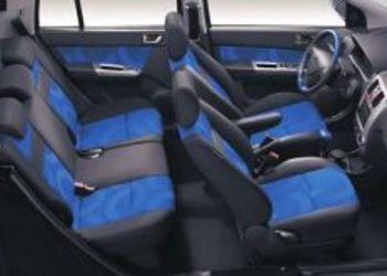 Як доглядати за тканинною обшивкою салону